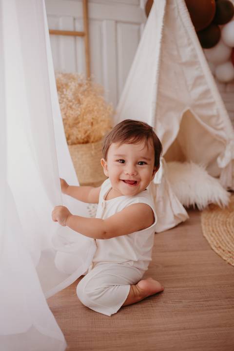 franciele duailibi fotografia; fotografia de família ; fotos de família ; ensaio de bebe ; ensaio smash the cake; ensaio smash the cake em campo grande; ensaio de bebe; fotografa em campo grande; ensaio 1 ano estudio; campo grande; fotografo de criança'