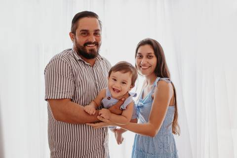 franciele duailibi fotografia; fotografia de família ; fotos de família ; ensaio de bebe ; ensaio smash the cake; ensaio smash the cake em campo grande; ensaio de bebe; fotografa em campo grande; ensaio 1 ano estudio; campo grande; fotografo de criança'