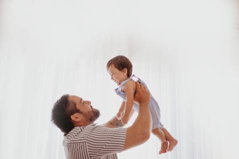 franciele duailibi fotografia; fotografia de família ; fotos de família ; ensaio de bebe ; ensaio smash the cake; ensaio smash the cake em campo grande; ensaio de bebe; fotografa em campo grande; ensaio 1 ano estudio; campo grande; fotografo de criança'