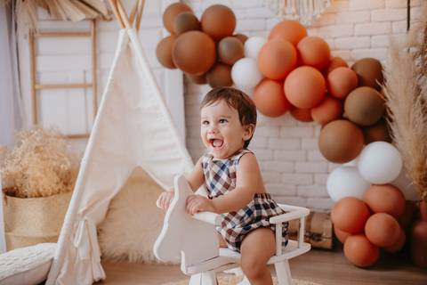 franciele duailibi fotografia; fotografia de família ; fotos de família ; ensaio de bebe ; ensaio smash the cake; ensaio smash the cake em campo grande; ensaio de bebe; fotografa em campo grande; ensaio 1 ano estudio; campo grande; fotografo de criança'