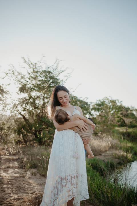 franciele duailibi fotografia; fotografia de família ; fotos de família ; ensaio de bebe ; ensaio smash the cake; ensaio smash the cake em campo grande; ensaio de bebe; fotografa em campo grande; ensaio 1 ano externo; campo grande; fotografo de criança'