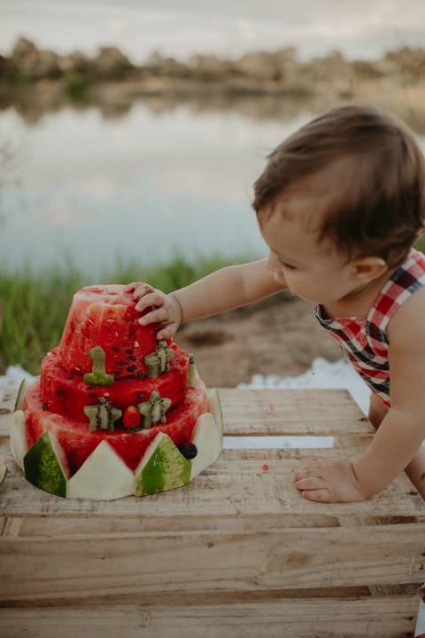 franciele duailibi fotografia; fotografia de família ; fotos de família ; ensaio de bebe ; ensaio smash the cake; ensaio smash the cake em campo grande; ensaio de bebe; fotografa em campo grande; ensaio 1 ano externo; campo grande; fotografo de criança'