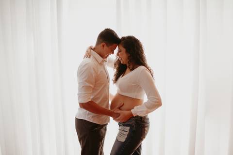 ensaio de gestante; fotos de gravida estudio ; estudio de fotos em campo grande; fotos fran duailibi; fotografa campo grande; fotografo de gestante; ensaio gravida; ensaio criativo gestante; fotos de gravida;'