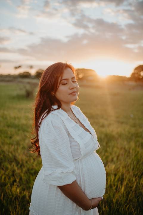 ensaio de gestante; fotos de gravida estudio ; estudio de fotos em campo grande; fotos fran duailibi; fotografa campo grande; fotografo de gestante; ensaio gravida; ensaio criativo gestante; fotos de gravida;'