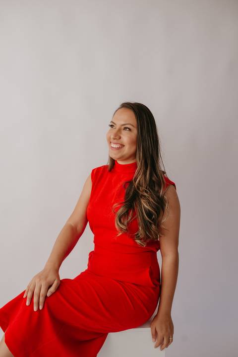 ensaio feminino em campo grande, ensaio aniversario, 30 anos, ensaio criativo; fotos mulher; franciele duailibi; fotografo em campo grande; ensaio estudio aniversario; fotos aniversario adulto'