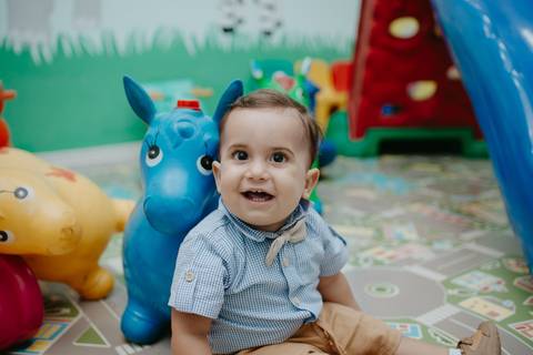 franciele duailibi fotografia; fotografia de festa infantil; festa infantil campo grande; campo grande; fotografia; decoração clean ; buffet infantil campo grande; fotografa de criança; fotos de aniversario; buffet infantil,'