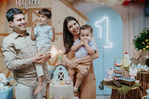 franciele duailibi fotografia; fotografia de festa infantil; festa infantil campo grande; campo grande; fotografia; decoração clean ; buffet infantil campo grande; fotografa de criança; fotos de aniversario; buffet infantil,'