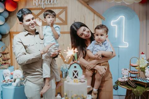 franciele duailibi fotografia; fotografia de festa infantil; festa infantil campo grande; campo grande; fotografia; decoração clean ; buffet infantil campo grande; fotografa de criança; fotos de aniversario; buffet infantil,'