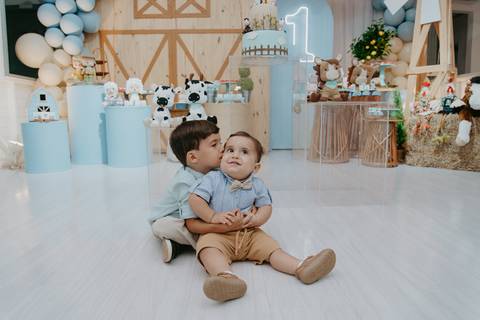 franciele duailibi fotografia; fotografia de festa infantil; festa infantil campo grande; campo grande; fotografia; decoração clean ; buffet infantil campo grande; fotografa de criança; fotos de aniversario; buffet infantil,'