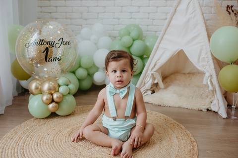 franciele duailibi fotografia; fotografia de família ; fotos de família ; ensaio de bebe ; ensaio smash the cake; ensaio smash the cake em campo grande; ensaio de bebe; fotografa em campo grande; ensaio 1 ano estudio; campo grande; fotografo de criança'