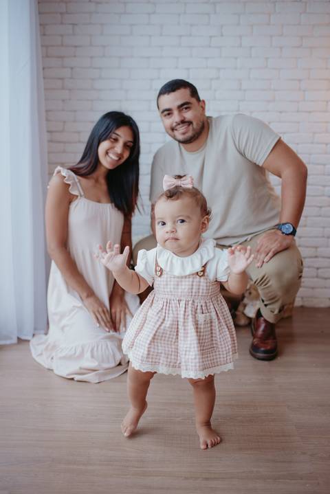 franciele duailibi fotografia; fotografia de família ; fotos de família ; ensaio de bebe ; ensaio 1 ano; ensaio bebe em campo grande; ensaio de bebe; fotografa em campo grande; ensaio estudio 1 ano; campo grande; fotografo de criança'