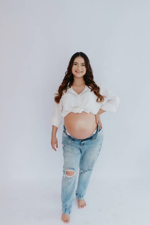 ensaio de gestante; fotos de gravida estudio ; estudio de fotos em campo grande; fotos fran duailibi; fotografa campo grande; fotografo de gestante; ensaio gravida; ensaio criativo gestante; fotos de gravida;'