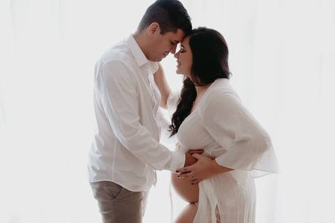 ensaio de gestante; fotos de gravida estudio ; estudio de fotos em campo grande; fotos fran duailibi; fotografa campo grande; fotografo de gestante; ensaio gravida; ensaio criativo gestante; fotos de gravida;'