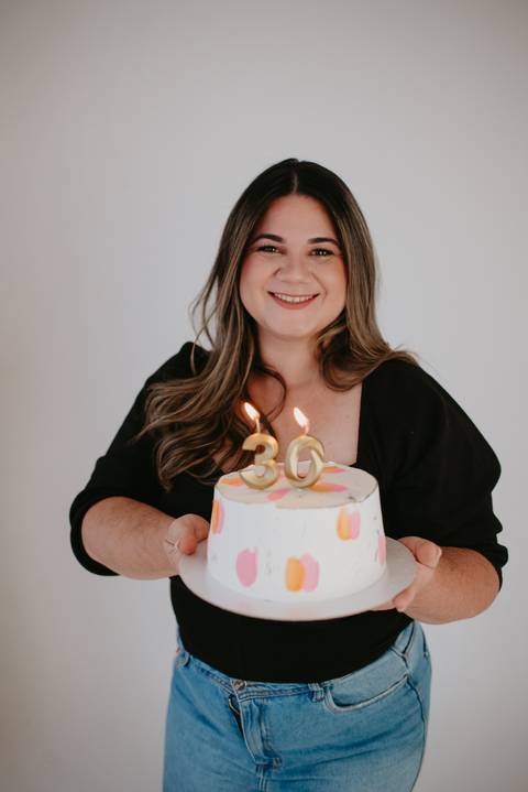 ensaio feminino em campo grande, ensaio aniversario, 30 anos, ensaio criativo; fotos mulher; franciele duailibi; fotografo em campo grande; ensaio estudio aniversario; fotos aniversario adulto'