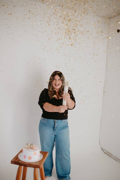 ensaio feminino em campo grande, ensaio aniversario, 30 anos, ensaio criativo; fotos mulher; franciele duailibi; fotografo em campo grande; ensaio estudio aniversario; fotos aniversario adulto'