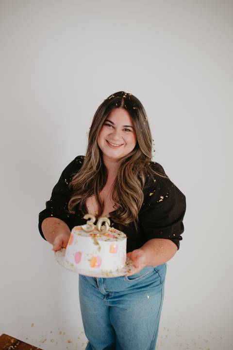 ensaio feminino em campo grande, ensaio aniversario, 30 anos, ensaio criativo; fotos mulher; franciele duailibi; fotografo em campo grande; ensaio estudio aniversario; fotos aniversario adulto'