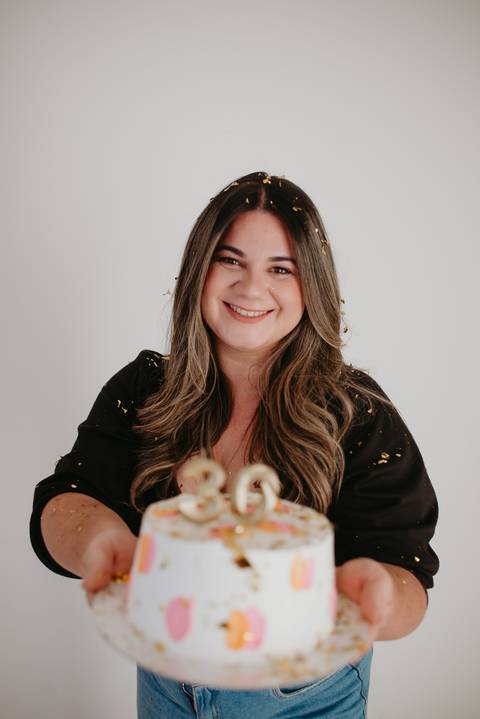 ensaio feminino em campo grande, ensaio aniversario, 30 anos, ensaio criativo; fotos mulher; franciele duailibi; fotografo em campo grande; ensaio estudio aniversario; fotos aniversario adulto'