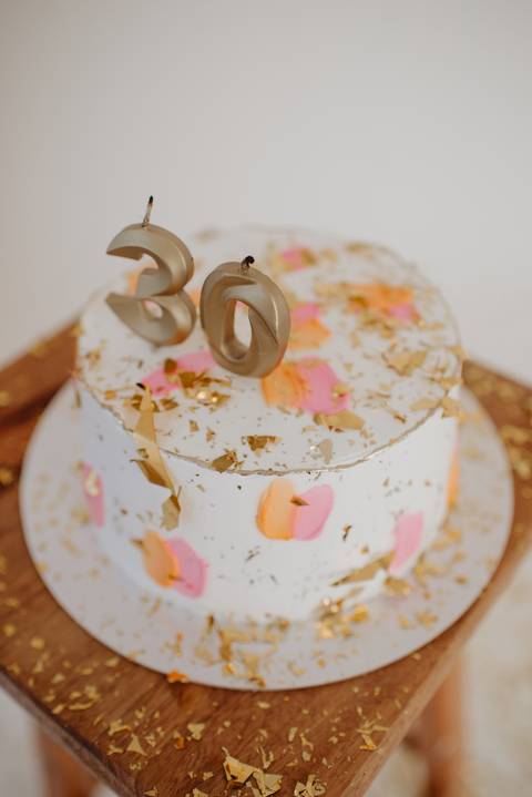 ensaio feminino em campo grande, ensaio aniversario, 30 anos, ensaio criativo; fotos mulher; franciele duailibi; fotografo em campo grande; ensaio estudio aniversario; fotos aniversario adulto'