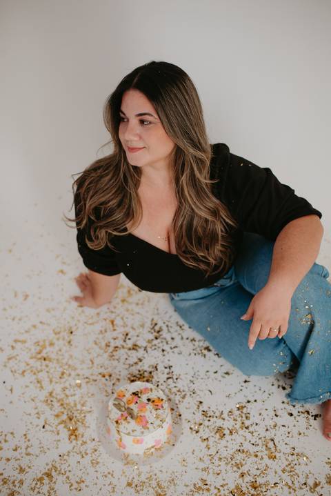 ensaio feminino em campo grande, ensaio aniversario, 30 anos, ensaio criativo; fotos mulher; franciele duailibi; fotografo em campo grande; ensaio estudio aniversario; fotos aniversario adulto'