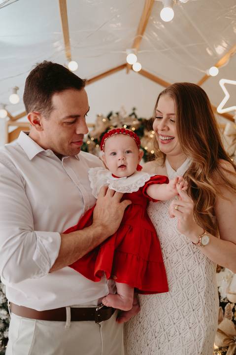 sessao de natal; ensaio de natal; sessão de natal campo grande ; mini sessao; fotos de natal; mini sessao natalina ; campo grande; fotografa em campo grande; sessao no estudio de natal ; franciele duailibi photography; cenario de natal; foto de bebe; '