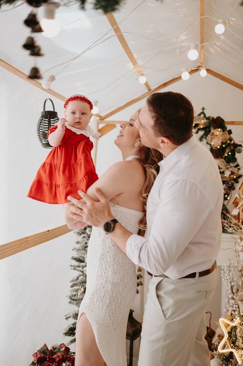 sessao de natal; ensaio de natal; sessão de natal campo grande ; mini sessao; fotos de natal; mini sessao natalina ; campo grande; fotografa em campo grande; sessao no estudio de natal ; franciele duailibi photography; cenario de natal; foto de bebe; '