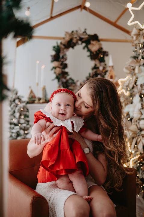 sessao de natal; ensaio de natal; sessão de natal campo grande ; mini sessao; fotos de natal; mini sessao natalina ; campo grande; fotografa em campo grande; sessao no estudio de natal ; franciele duailibi photography; cenario de natal; foto de bebe; '