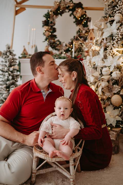 sessao de natal; ensaio de natal; sessão de natal campo grande ; mini sessao; fotos de natal; mini sessao natalina ; campo grande; fotografa em campo grande; sessao no estudio de natal ; franciele duailibi photography; cenario de natal; foto de bebe; '