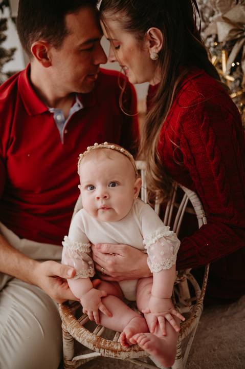 sessao de natal; ensaio de natal; sessão de natal campo grande ; mini sessao; fotos de natal; mini sessao natalina ; campo grande; fotografa em campo grande; sessao no estudio de natal ; franciele duailibi photography; cenario de natal; foto de bebe; '