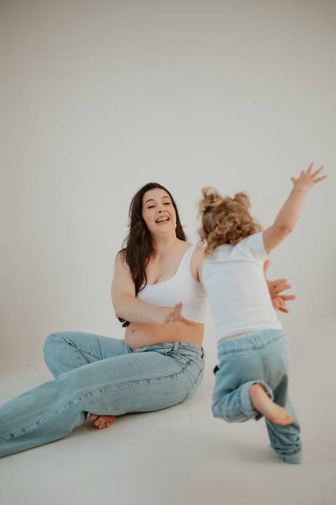 ensaio de gestante; fotos de gravida estudio ; estudio de fotos em campo grande; fotos fran duailibi; fotografa campo grande; fotografo de gestante; ensaio gravida; ensaio criativo gestante; fotos de gravida;'