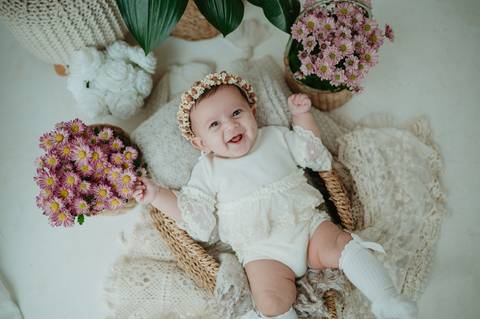 ensaio bebe menina 3 meses no estudio, estilo boho, ensaio pinterest; fotos em familia no estudio; estudio em campo grande; bebe menina; ensaio de criança; franciele duailibi fotografia'