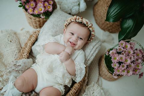 ensaio bebe menina 3 meses no estudio, estilo boho, ensaio pinterest; fotos em familia no estudio; estudio em campo grande; bebe menina; ensaio de criança; franciele duailibi fotografia'