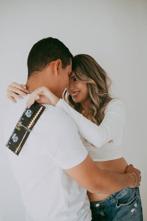 #ensaiorevelação ; franciele duailibi ; fotografo em campo grande; fotos revelação sexo do bebe; ensaio de gravida em campo grande; ; maternidade campo grande; fotografo de gravida; surpresa de gravida, revelação com tinta, surpresa com tinta'