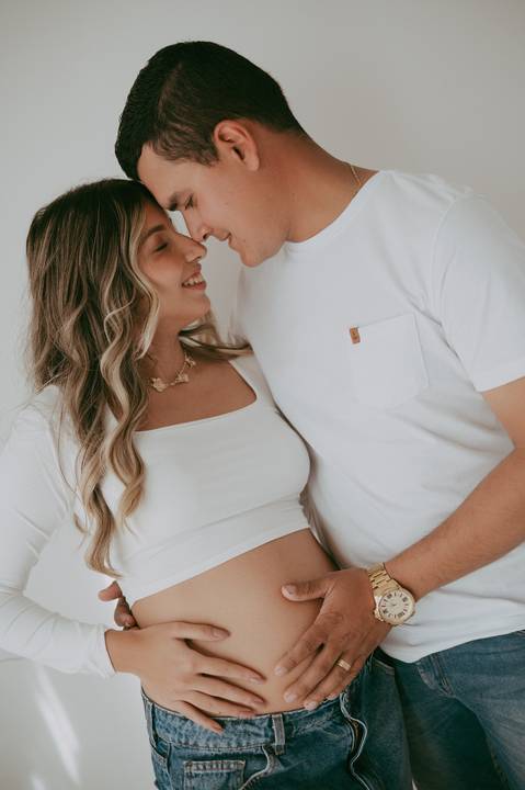 #ensaiorevelação ; franciele duailibi ; fotografo em campo grande; fotos revelação sexo do bebe; ensaio de gravida em campo grande; ; maternidade campo grande; fotografo de gravida; surpresa de gravida, revelação com tinta, surpresa com tinta'