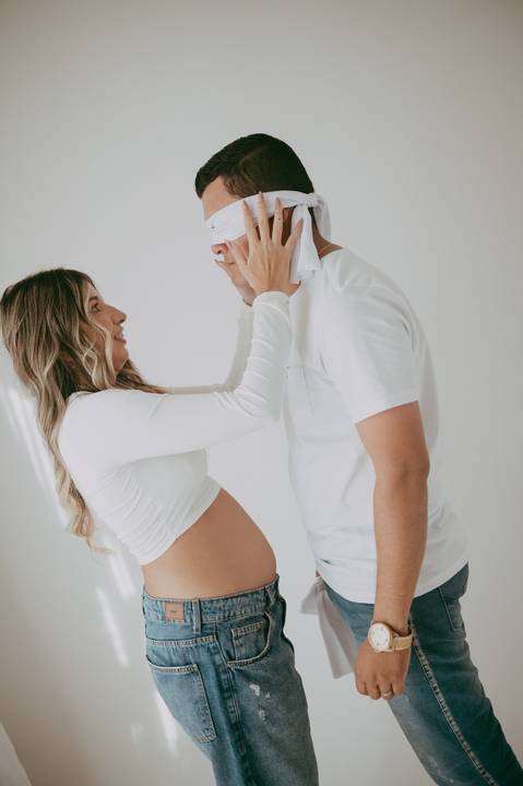#ensaiorevelação ; franciele duailibi ; fotografo em campo grande; fotos revelação sexo do bebe; ensaio de gravida em campo grande; ; maternidade campo grande; fotografo de gravida; surpresa de gravida, revelação com tinta, surpresa com tinta'