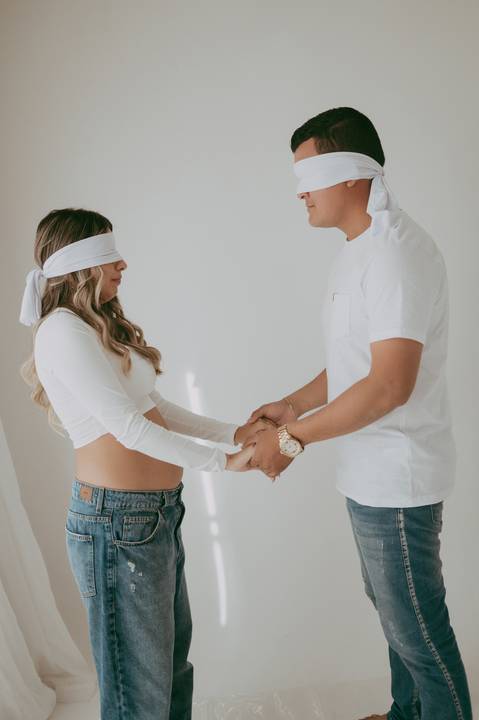 #ensaiorevelação ; franciele duailibi ; fotografo em campo grande; fotos revelação sexo do bebe; ensaio de gravida em campo grande; ; maternidade campo grande; fotografo de gravida; surpresa de gravida, revelação com tinta, surpresa com tinta'