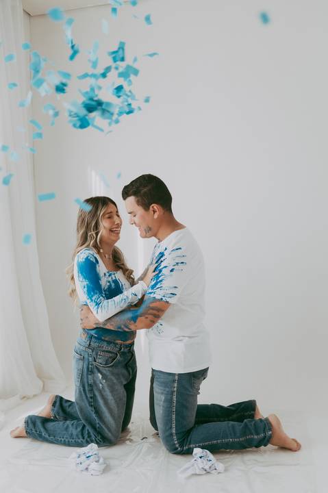 #ensaiorevelação ; franciele duailibi ; fotografo em campo grande; fotos revelação sexo do bebe; ensaio de gravida em campo grande; ; maternidade campo grande; fotografo de gravida; surpresa de gravida, revelação com tinta, surpresa com tinta'
