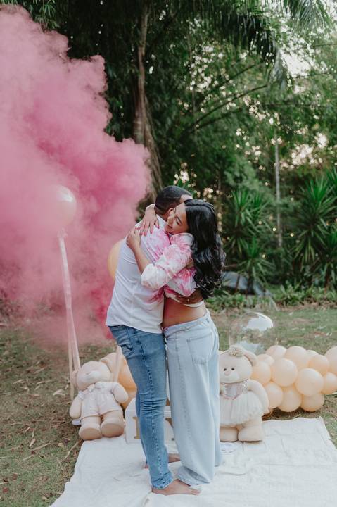 #ensaiorevelação ; franciele duailibi ; fotografo em campo grande; fotos revelação sexo do bebe; ensaio de gravida em campo grande; ; maternidade campo grande; fotografo de gravida; surpresa de gravida, revelação com tinta, surpresa com tinta'