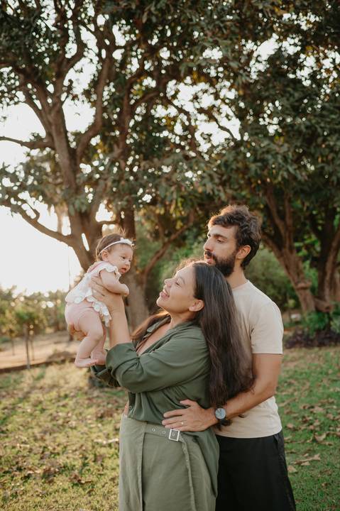 ensaio bebe menina 2 meses no estudio, estilo boho, ensaio pinterest; fotos em familia no estudio; estudio em campo grande; bebe menina; ensaio de criança; franciele duailibi fotografia; ensaio'