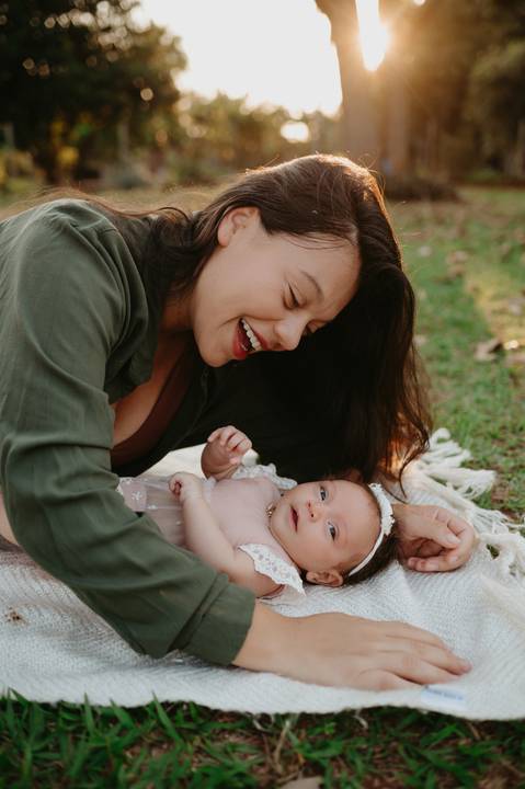 ensaio bebe menina 2 meses no estudio, estilo boho, ensaio pinterest; fotos em familia no estudio; estudio em campo grande; bebe menina; ensaio de criança; franciele duailibi fotografia; ensaio'