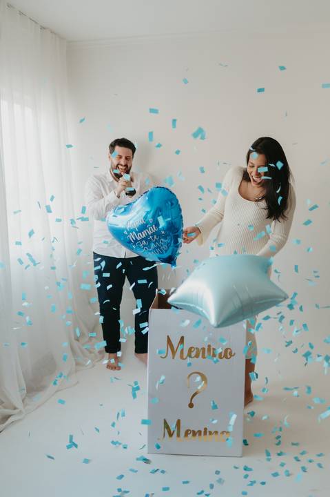 #ensaiorevelação ; franciele duailibi ; fotografo em campo grande; fotos revelação sexo do bebe; ensaio de gravida em campo grande; ; maternidade campo grande; fotografo de gravida; surpresa de gravida, revelação com balões, surpresa com baloes;  confete'