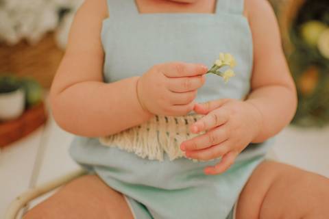 mini sessão; ensaio infantil; sessao limao; ensaio limaozinho; sessao limao ;sessao com frutinhas; fotos com limao; fotografa campo grande; fotos de bebes; maternidade; campo grande; mini ensaio; acompanhamento de bebe, introducao alimentar'