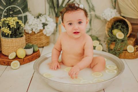 mini sessão; ensaio infantil; sessao limao; ensaio limaozinho; sessao limao ;sessao com frutinhas; fotos com limao; fotografa campo grande; fotos de bebes; maternidade; campo grande; mini ensaio; acompanhamento de bebe, introducao alimentar'