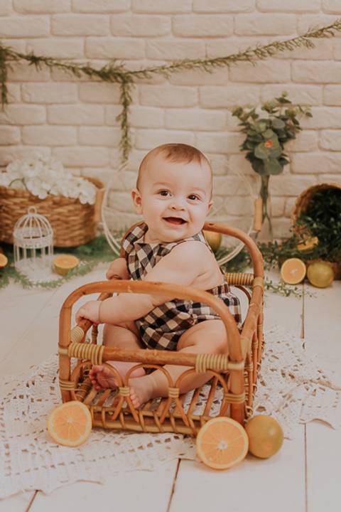 mini sessão; ensaio infantil; sessao com laranja; ensaio laranja; sessao bebe com laranja ;sessao com frutinhas; fotos com laranja; fotografa campo grande; fotos de bebes; maternidade; campo grande; mini ensaio; acompanhamento de bebe, introducao alimenta'