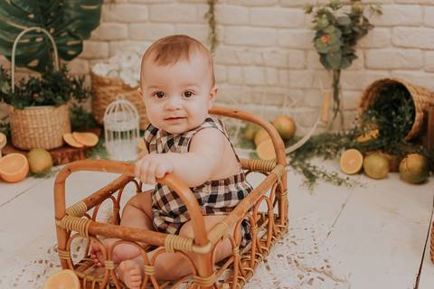 mini sessão; ensaio infantil; sessao com laranja; ensaio laranja; sessao bebe com laranja ;sessao com frutinhas; fotos com laranja; fotografa campo grande; fotos de bebes; maternidade; campo grande; mini ensaio; acompanhamento de bebe, introducao alimenta'