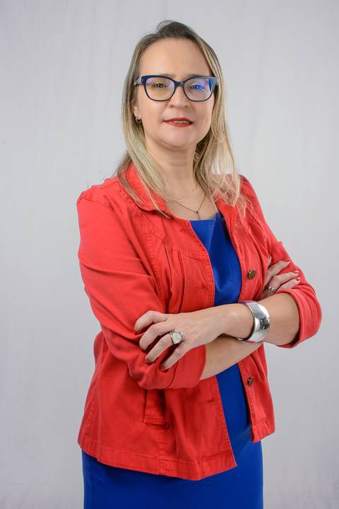 Alessandra Julio Paes'