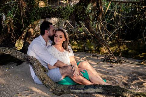 Ensaio casal Sara & Jeco - Pre Wedding - Ensaio na praia - Ensaio Florianópolis - Ensaio pria Floripa - Pré Casamento'