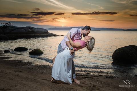 Ensaio casal Sara & Jeco - Pre Wedding - Ensaio na praia - Ensaio Florianópolis - Ensaio pria Floripa - Pré Casamento'