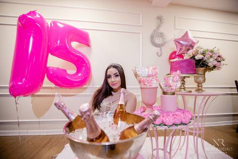 15 anos, making off 15 anos, make 15 anos, 15 anos floripa, 15 anos florianópolis, delícias do campo, fuzz salão de beleza, fuzz cabeleireiro, primavera garden, vestido 15 anos, makinf off 15 anos, decoração 15 anos'