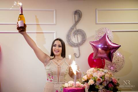 15 anos, making off 15 anos, make 15 anos, 15 anos floripa, 15 anos florianópolis, delícias do campo, fuzz salão de beleza, fuzz cabeleireiro, primavera garden, vestido 15 anos, makinf off 15 anos, decoração 15 anos'