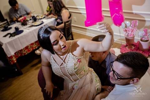 15 anos, making off 15 anos, make 15 anos, 15 anos floripa, 15 anos florianópolis, delícias do campo, fuzz salão de beleza, fuzz cabeleireiro, primavera garden, vestido 15 anos, makinf off 15 anos, decoração 15 anos'